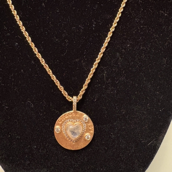 Gold Heart Pendant Necklace - Picture 4 of 5